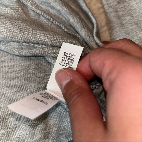 Aerie Offline Gray Crewneck Medium NWT - Picture 3 of 3